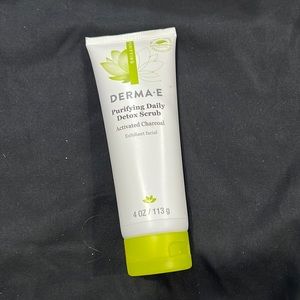 Purifying Daily Detox Scrub